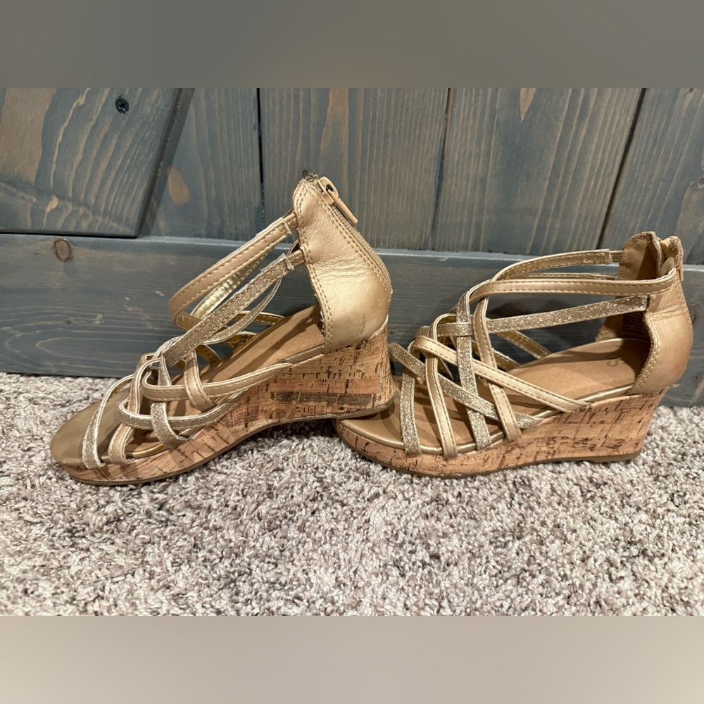 SO Gold Strappy Wedge Sandals